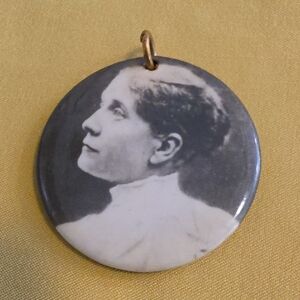 Vintage Commemorative Pendant w/ Frances Elizabeth Caroline Willard (1839–1898)